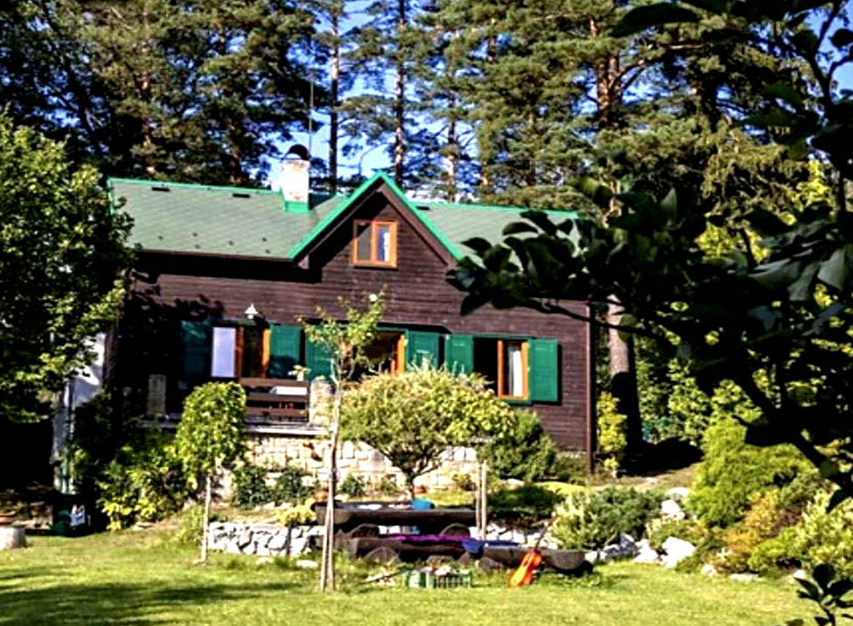 Rodinný rekreační dům (134 m2) pozemek (1.720 m2)