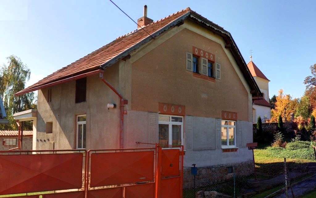 Dům s kůlnou (160 m2), Vlkaneč, Kutná Hora.
