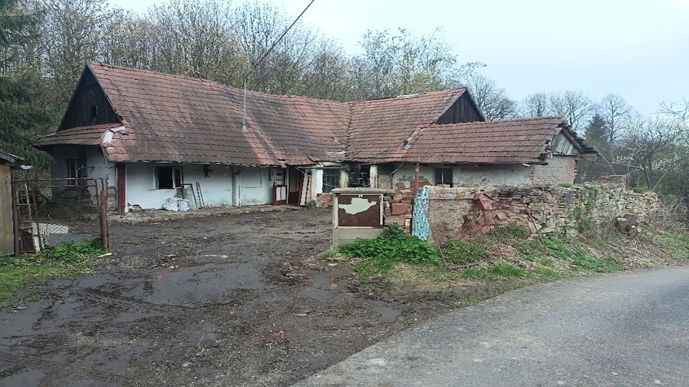 Rodinný dům s pozemkem (245 m2), Třebovice, okr.