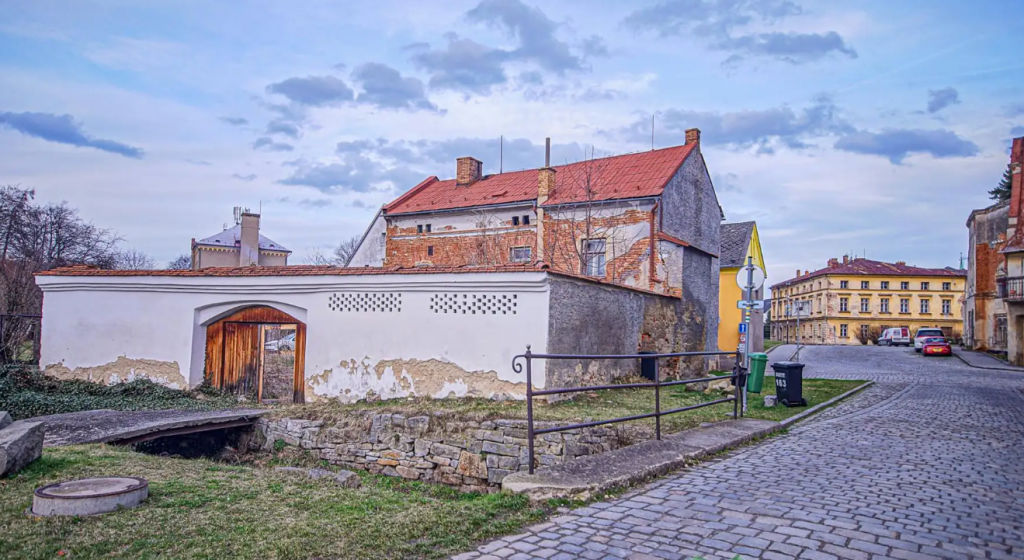 Rodinný dům (95 m2) s pozemkem (324 m2), Vidnava,